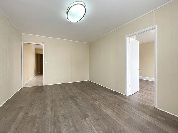 4th image of 6907 14th Ave #3R