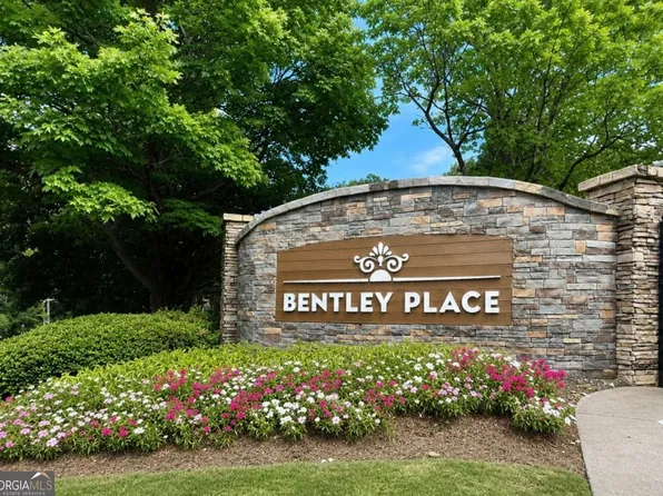 225 Bentley Pl, Tucker, GA 30084