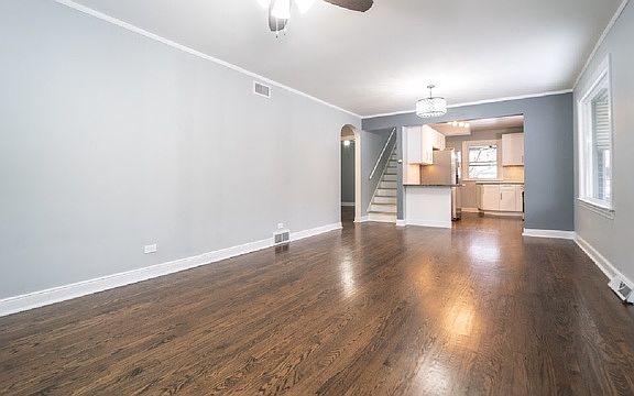 4th image of 10657 S Avenue N
