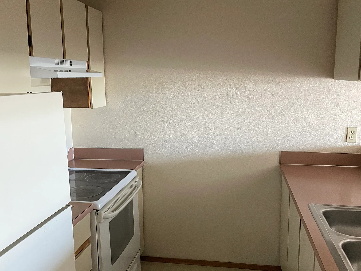 Ridgecrest Apartments — Photo 2