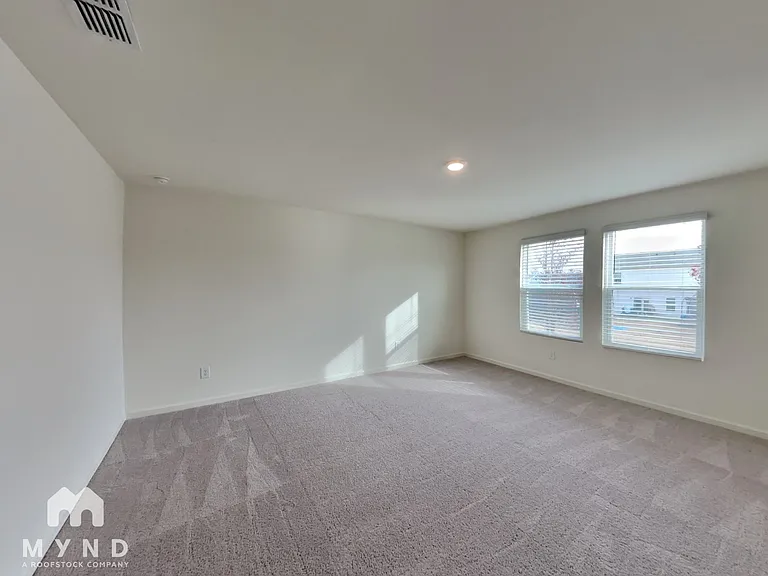424 Cotton Tail Ln — Photo 6