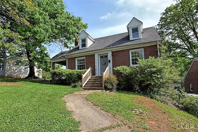 1st image of 806 Perrymont Ave