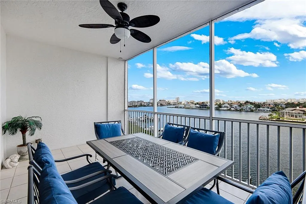3 bed, 3.0 bath, 1860 sqft, $16,000 — Photo 2
