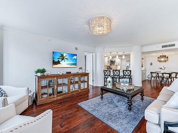 3rd image of 4751 Gulf Shore Blvd N APT 1502