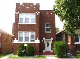 8448 S Crandon Ave, Chicago, IL 60617
