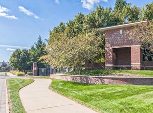 10 Buttonwood St, Jersey City, NJ 07305