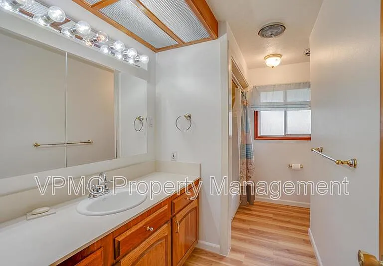 7301 Indiana St — Photo 22