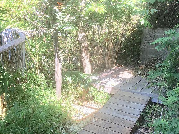 5th image of 330 Panoramic Way #1/2