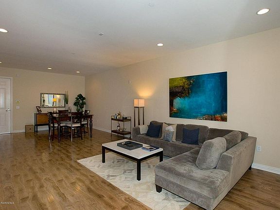 5th image of 230 S Jackson St APT 304