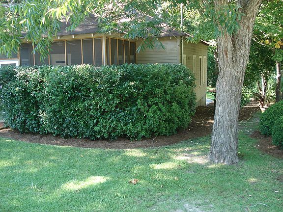 Front right view