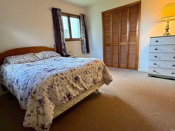 4th image of 3890 S 200 W
