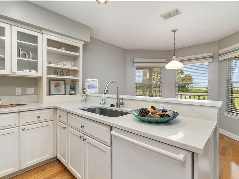 4325 S Tropical Trl — Photo 5
