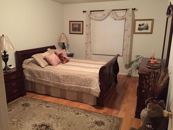 3rd image of 23 Saint Charles St #25