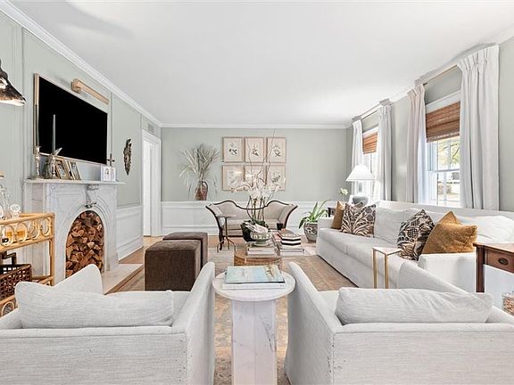 Living room with crown molding