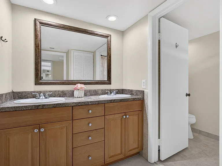 3345 Meridian Way N #C — Photo 37