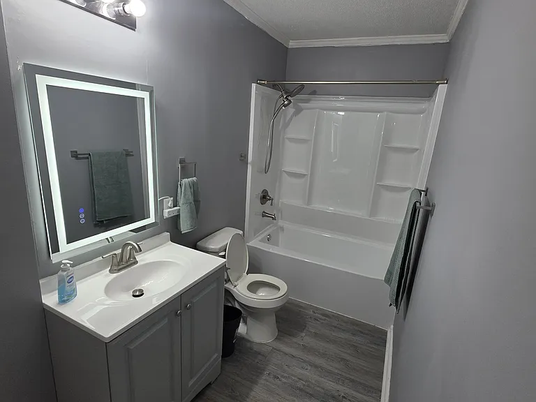 500 Blair St — Photo 16