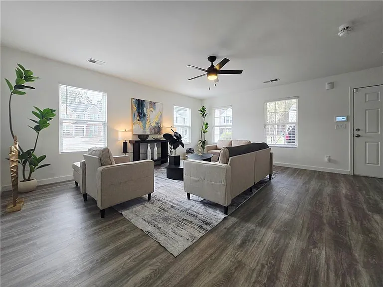 2529 Piering Dr — Photo 19