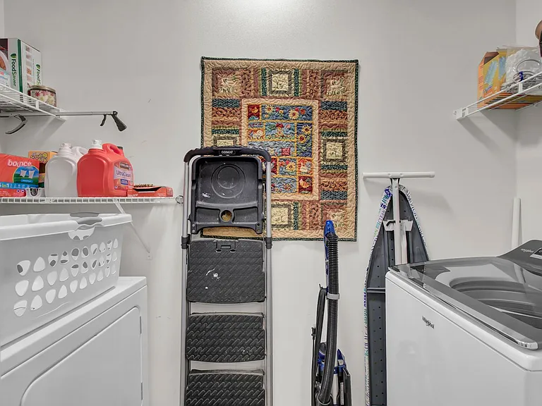1443 Wellbrooke Ln — Photo 13