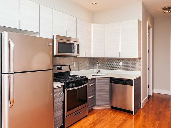 2nd image of 98 Troutman St APT 1R