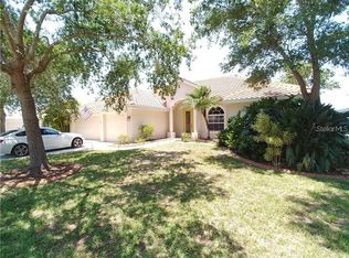 5511 Secluded Oaks Way, Sarasota, FL 34233