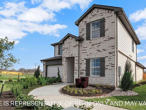 3rd image of 121 Mustange Cir