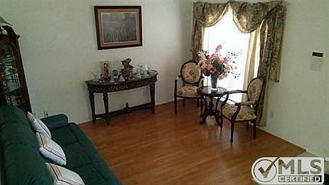 5th image of 5610 Greenwich Dr