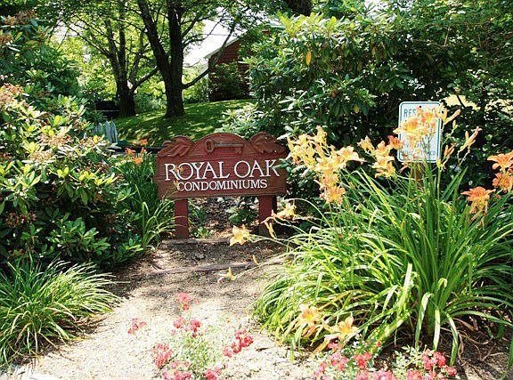 5th image of 176 Royal Oaks Dr Unit 136