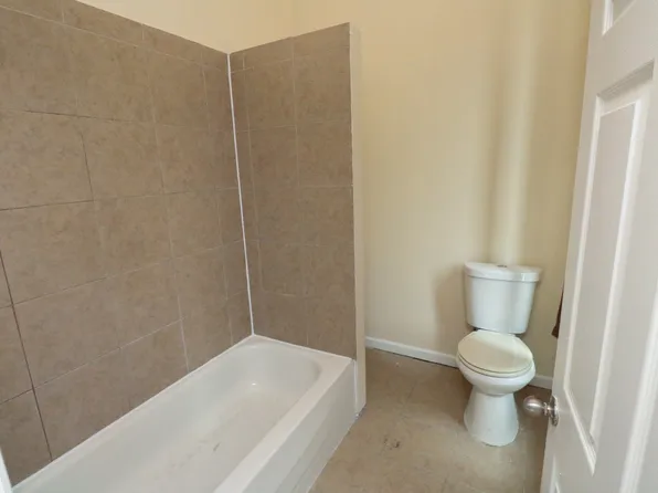 1517 N 15th St #F3, Philadelphia, PA 19121