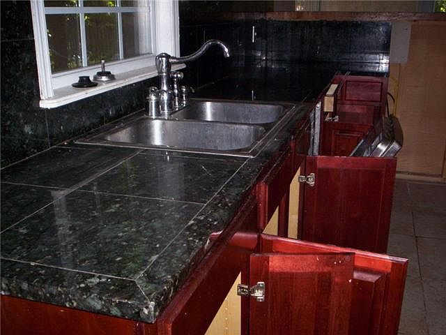2nd image of 1405 Townsend Blvd