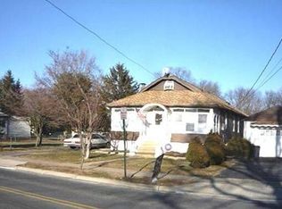 465 N Forklanding Rd, Maple Shade, NJ 08052