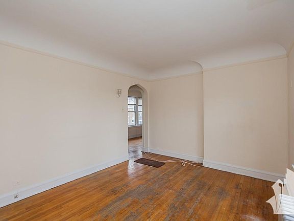 4th image of 2944 N Albany Ave APT 1W