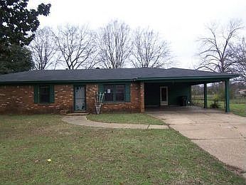 1st image of 4000 65th Ave
