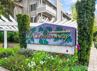 14007 NE 181st St #F301, Woodinville, WA