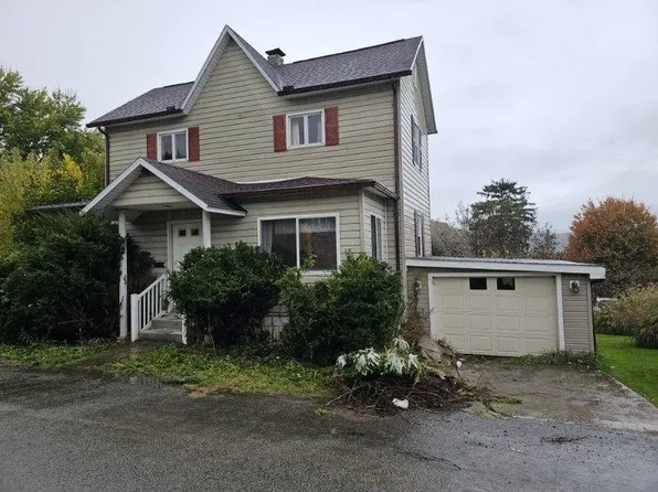 275 Sugar St, Hooversville, PA 15936