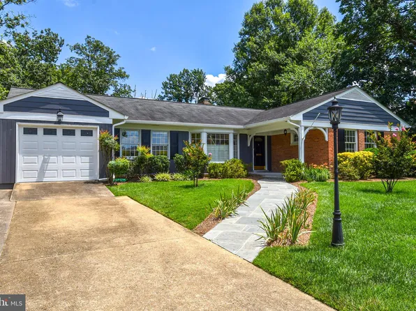 7201 Burtonwood Dr, Alexandria, VA 22307