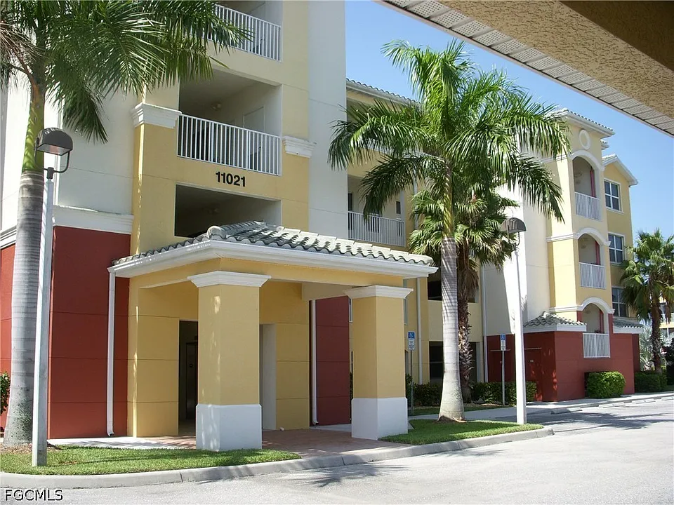 11021 Gulf Reflections Dr #303