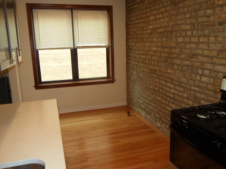 6150 N Winthrop — Photo 9