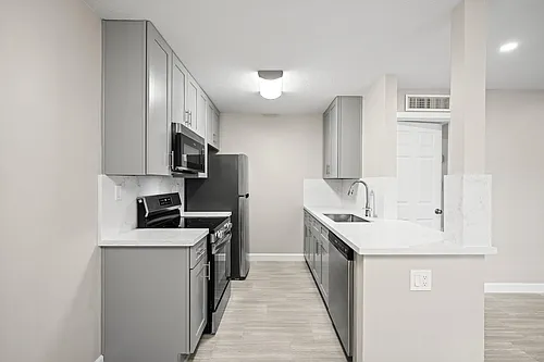 2201 Fountain View Dr #25 Photo 1