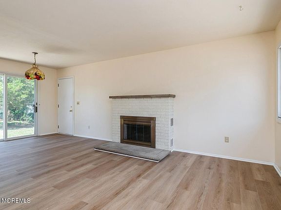 4th image of 1122 Fairview Drive