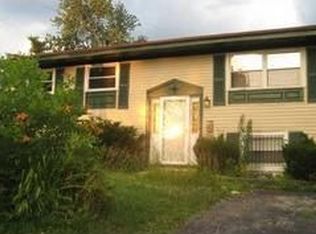 1904 Woodcrest Rd, Columbus, OH 43232