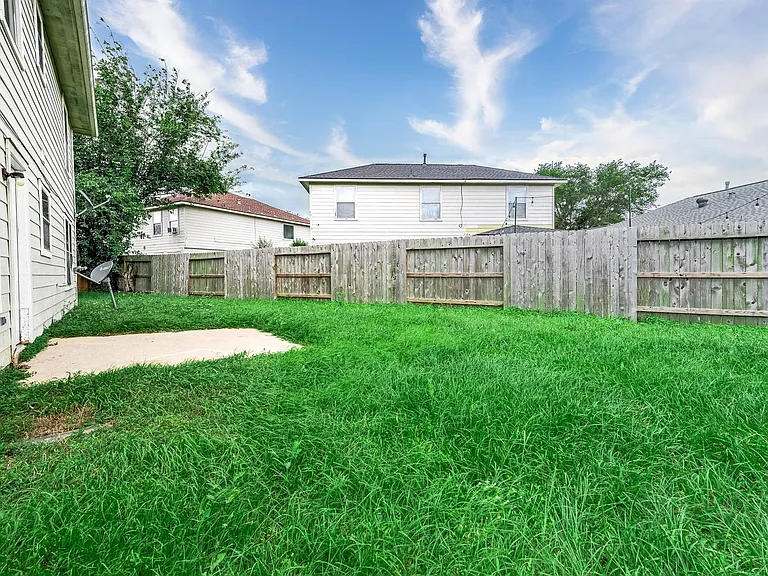 17219 Morning Blossom Pl — Photo 31
