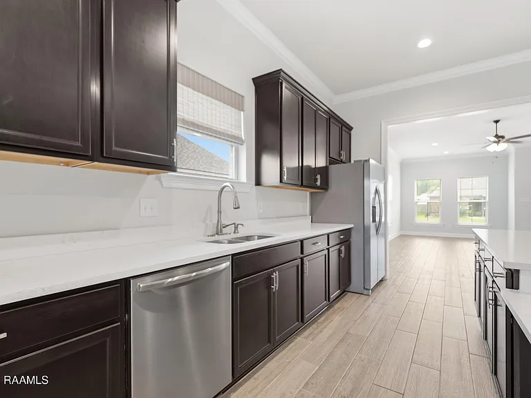 224 Wild Cherry Ln — Photo 6