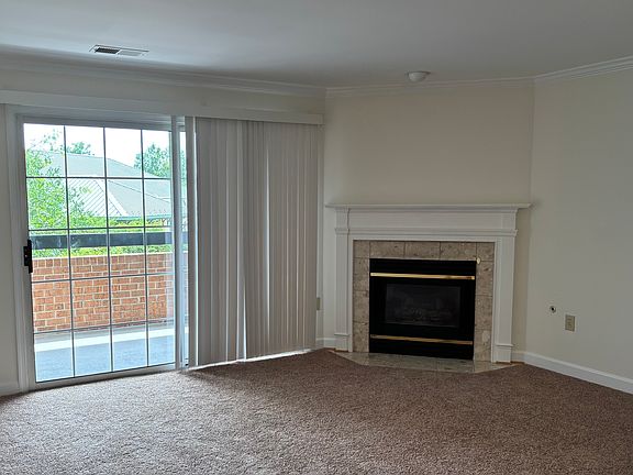 2nd image of 6924 Fairfax Dr Unit 318
