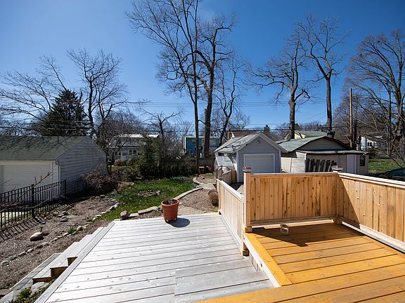4th image of 233 Kensington Rd