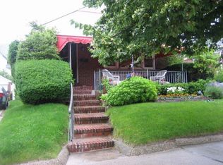 141 Beach 131st St, Belle Harbor, NY 11694