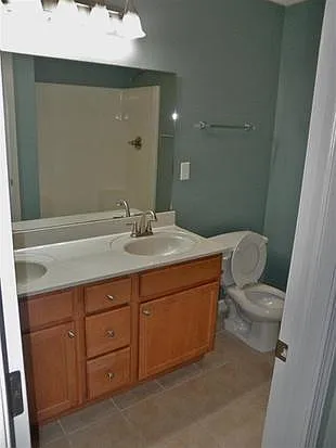 104 Villefranche Dr — Photo 3