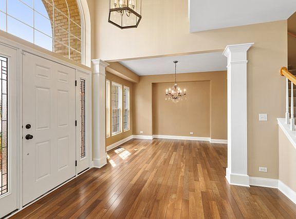4th image of 24126 Hampshire Ln