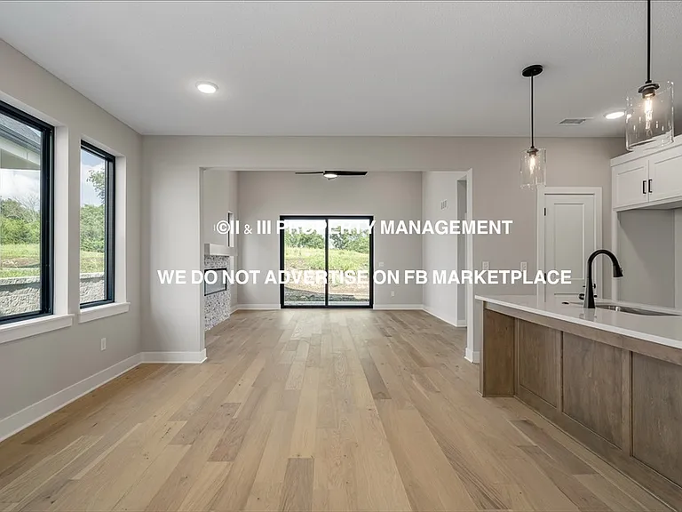 9579 Jupiter St — Photo 12