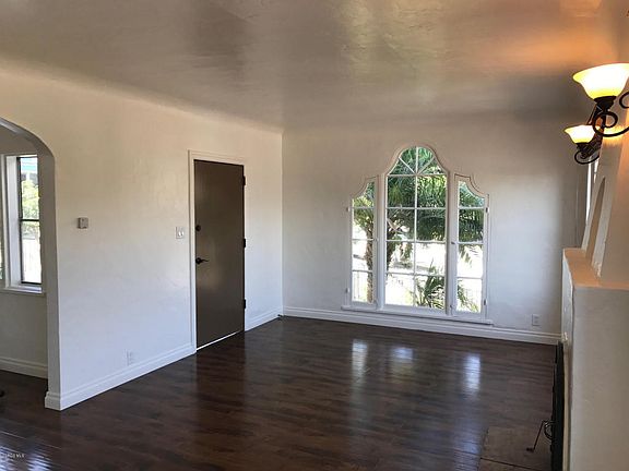 3rd image of 13 Palm Ct