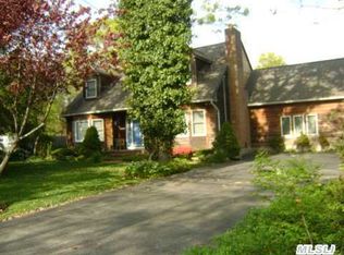 239 N Titmus Dr, Mastic, NY 11950